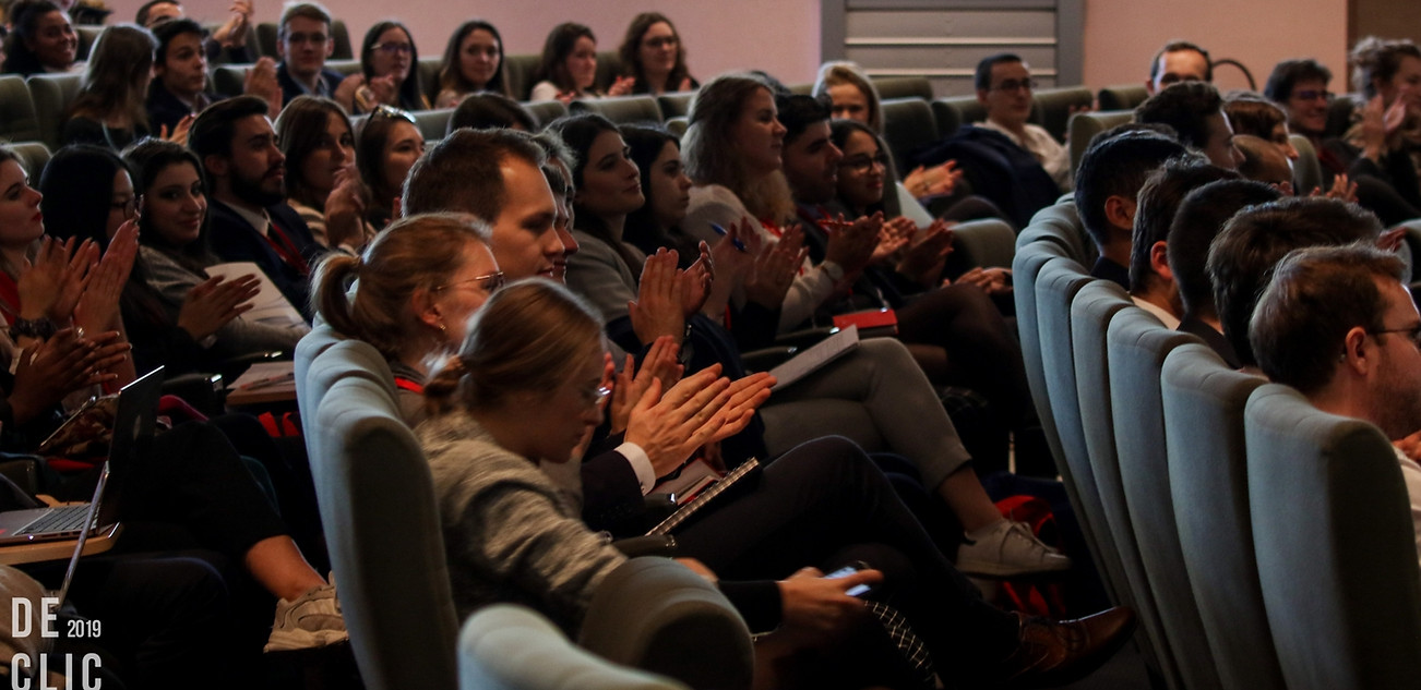 Ouverture d'une conférence du Diplo'MUN à Lyon